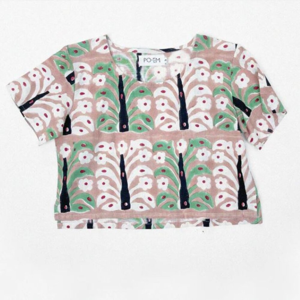 PO-EM | crop top in motif